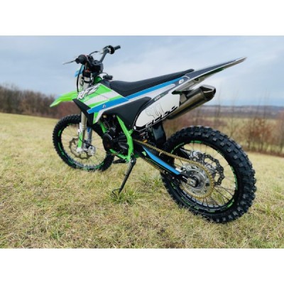 Leramotors By Apollo THUNDER 250cc 21/18 zelená