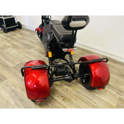 Tříkolka Lera Scooters C4 1000W červená