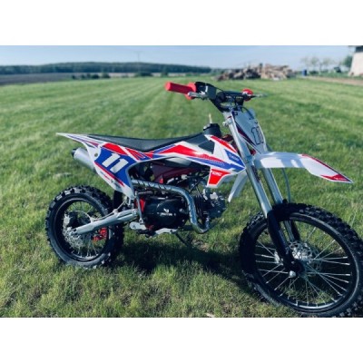 Dětská benzínová motorka Pitbike Leramotors Shark 125cc 4T 17/14 červená