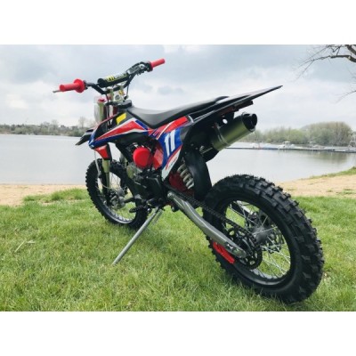 Dětská benzínová motorka Pitbike Leramotors Shark 125ccm E-Start 4T 17/14 Červená