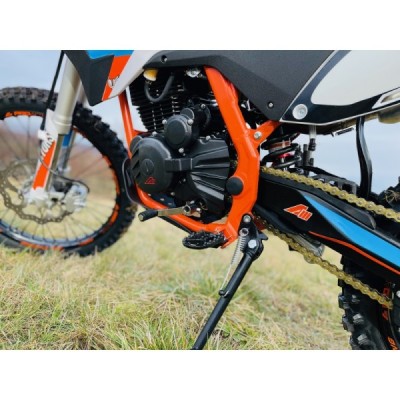 Leramotors By Apollo THUNDER 250cc 21/18 oranžová