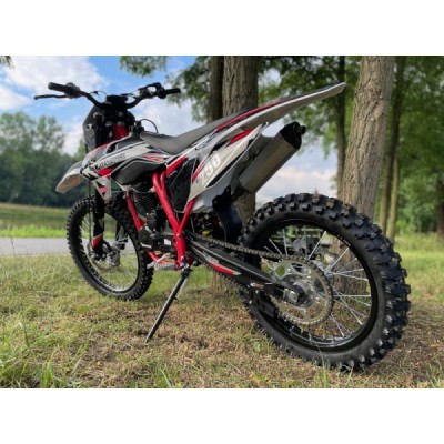 Pitbike Leramotors Killer 250cc 21/18 červená