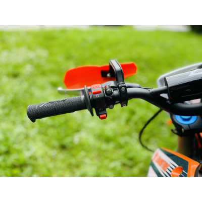 Dětská benzínová motorka Pitbike Leramotors By Apollo Jaguar 125cc 17“/14“ E-Start Oranžová