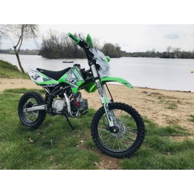 Dětská benzínová motorka Pitbike Leramotors By Apollo Jaguar 125cc 17“/14“ E-Start Zelená