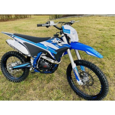 Leramotors By Apollo THUNDER 250cc 21/18 modrá
