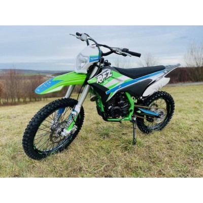 Leramotors By Apollo THUNDER 250cc 21/18 zelená