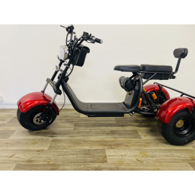 Tříkolka Lera Scooters C4 1000W červená