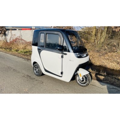 Tříkolka Leramotors E1, bílá, možnost i bez řidičáku