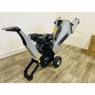 Štěpkovač, drtič větví LR 650 F